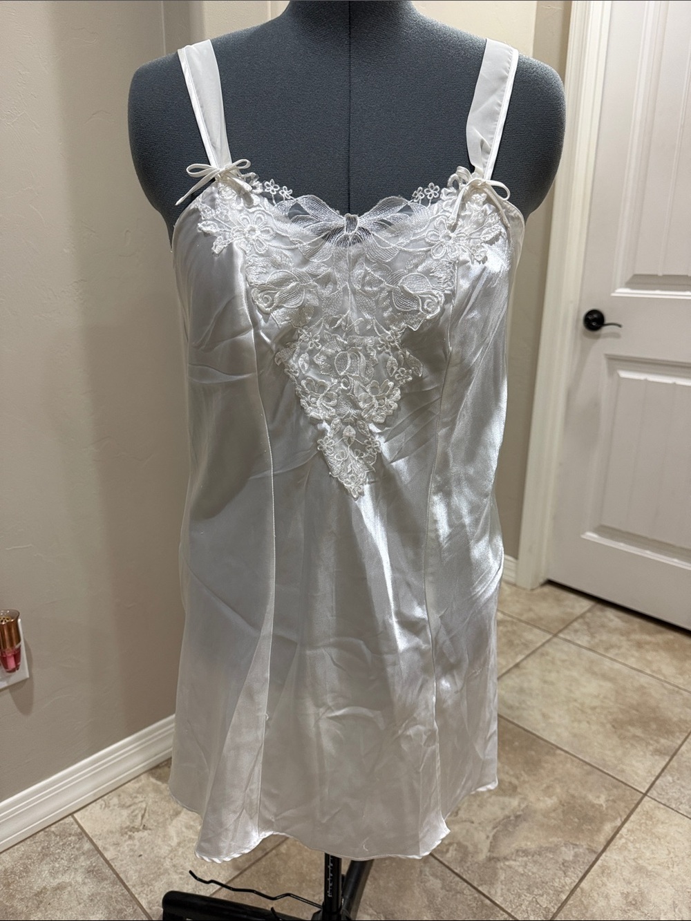PINK Victoria's Secret White Satin Lace-Front Chemise
